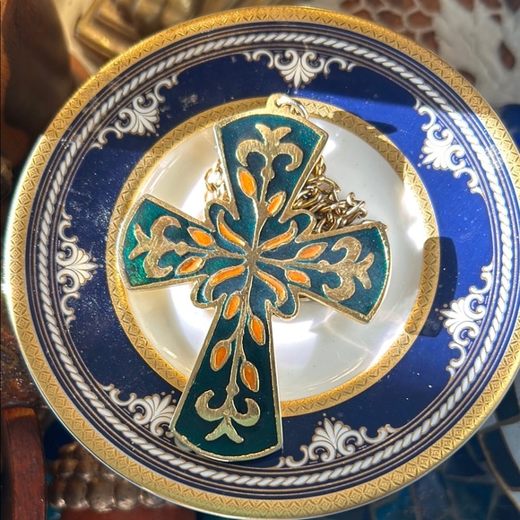 Vintage Victorian Style Pendant Cross - Picture 4 of 9